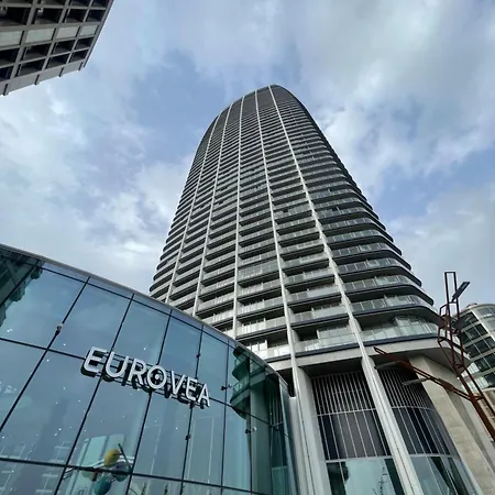 Апартаменты Skyluxe 25 Eurovea Tower Братислава